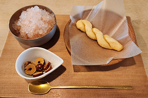 sanpo_kotonomakakigori_300.png