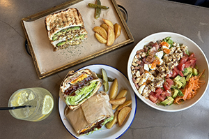 sanpo_littlecafe_lunch_300.png